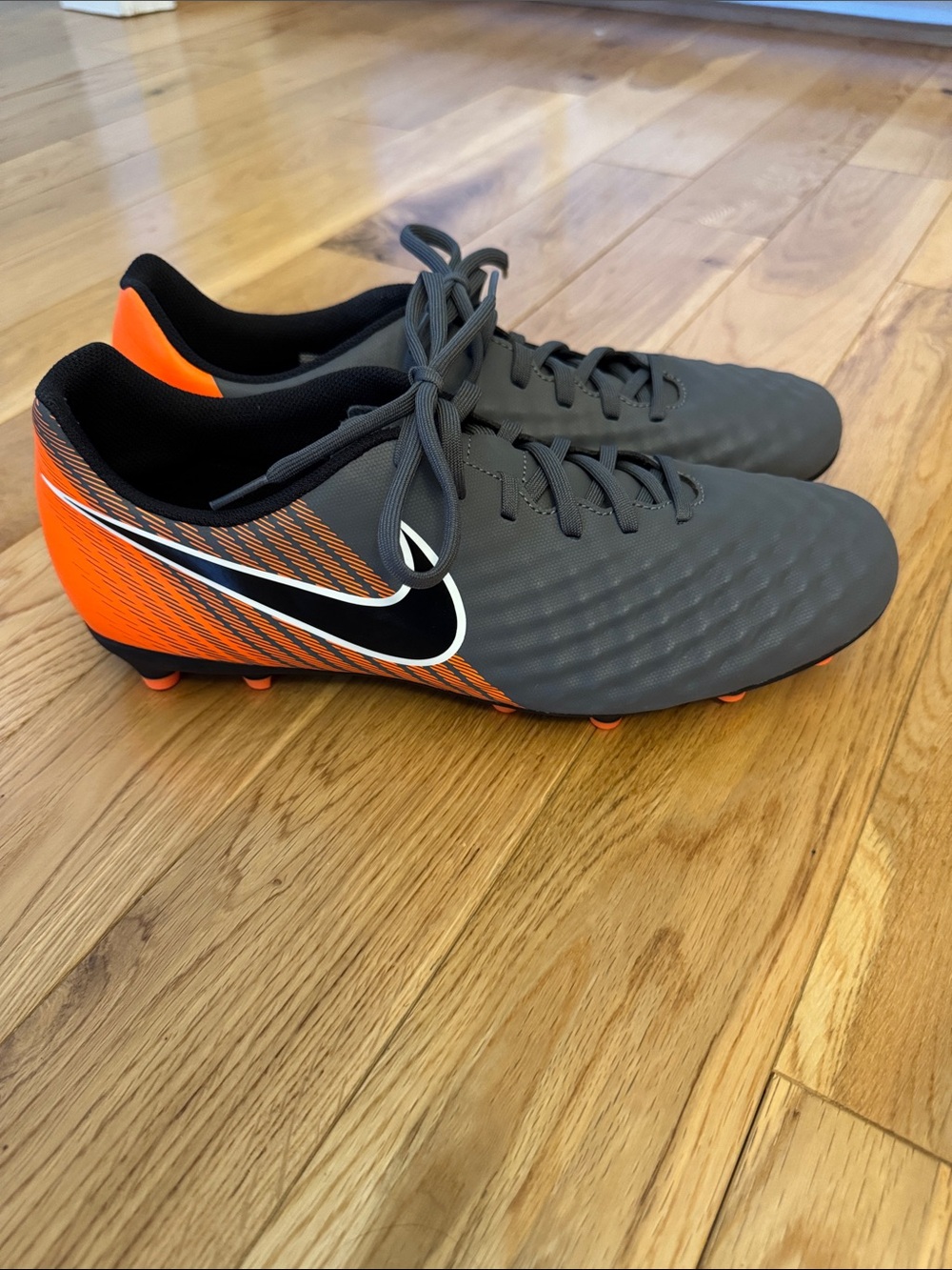 NWOT Nike Men's Gray and Orange Firm-Ground Soccer Cleats